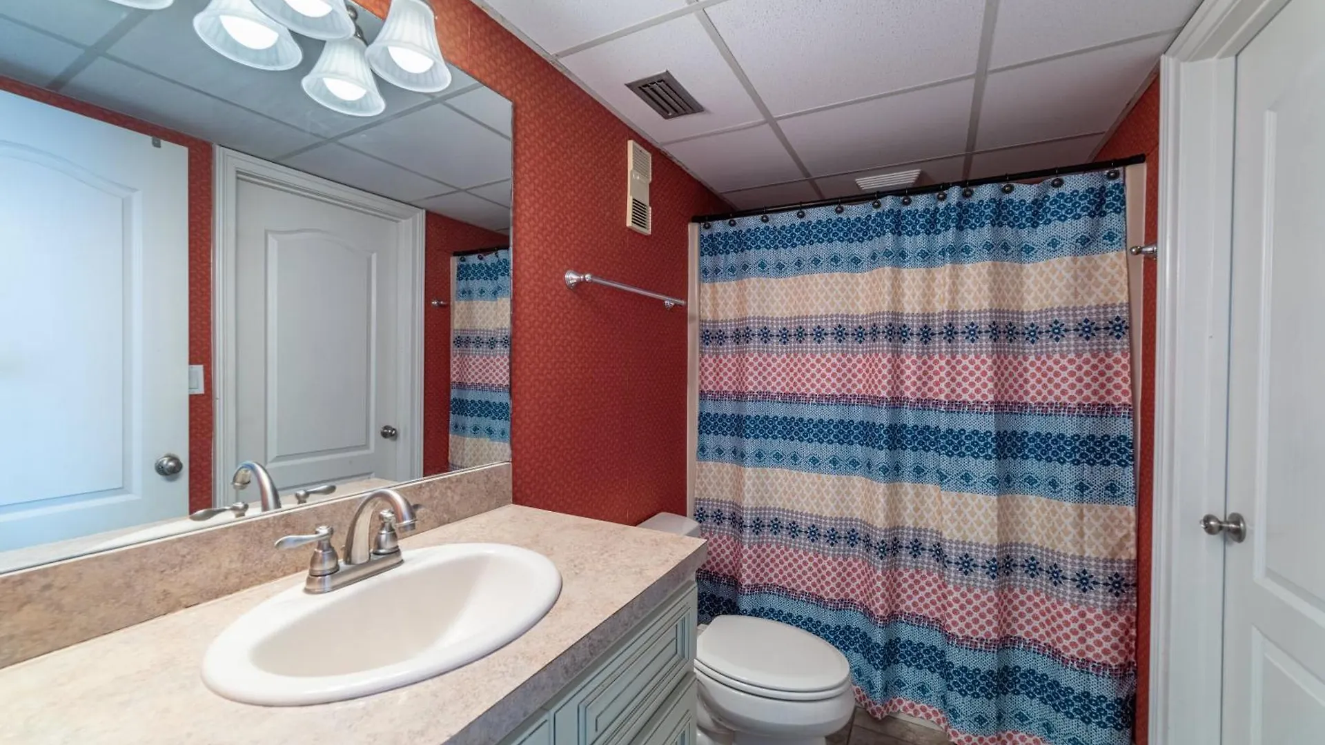 Edgewater 2-0409 'Paradise City' Panama City Beach Holiday home
